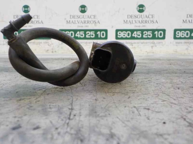 Do koszyka 286203634R Renault (RVI) Pompka spryskiwacza szyby przedniej