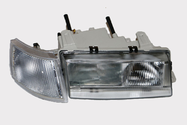Reflektor prawy Lada 21103711010 cena, od 48,93 USD
