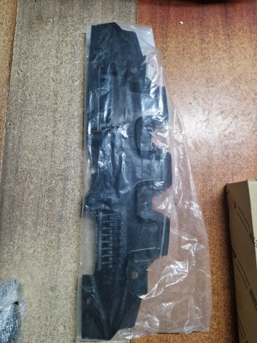 Nakładka panelu przedniego (osłony chłodnicy) górna Toyota 1668125030 cena, od 82,27 USD