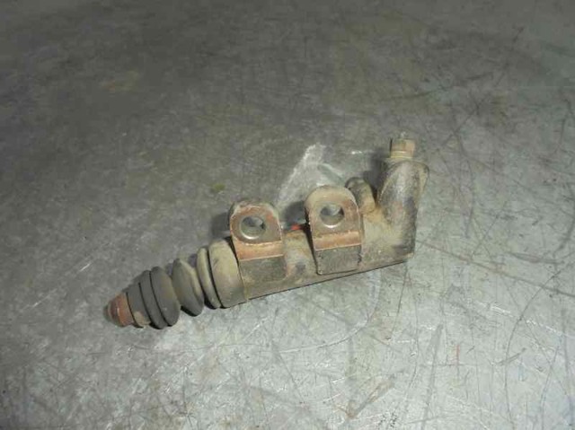 Silnik w komplecie Ford Maverick II SUV (1N2) (2001 - 2007) cena, od 1312,68 USD