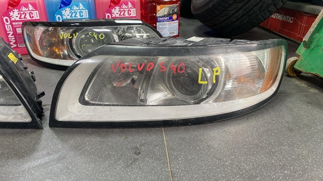 Reflektor lewy 31265694 Volvo