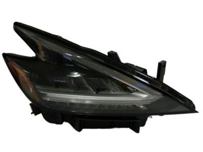 260109UF0C Nissan/Infiniti Reflektor prawy