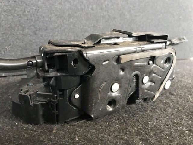 Do koszyka Zamek drzwi tylnych lewych Volkswagen Jetta VII BU3, BU4