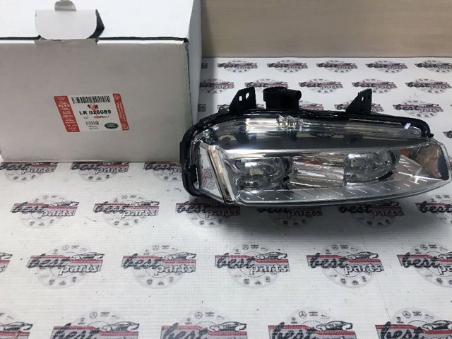 LR026089 Land Rover Lampa przeciwmgielna prawa