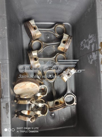 2720301618 Mercedes Tłok, komplet do jednego cylindru, STD