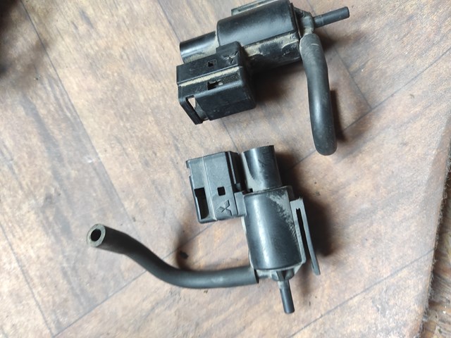 K5T49091 Mitsubishi Zawór przełączający systemu doprowadzenia powietrza