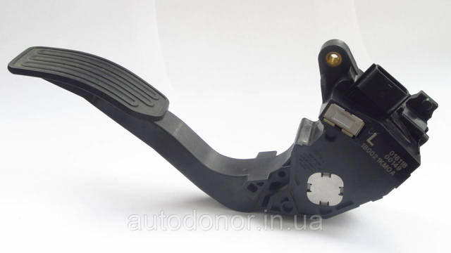 Pedał przyspieszenia (gazu) Nissan LEAF I