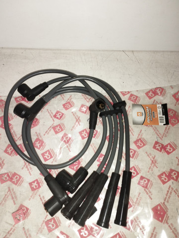 Zestaw przewodów wysokiego napięcia DK 2101370708002 cena, od 13,78 USD