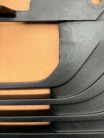 Do koszyka 622405NA0A Nissan/Infiniti Nakładka panelu przedniego (osłony chłodnicy) górna