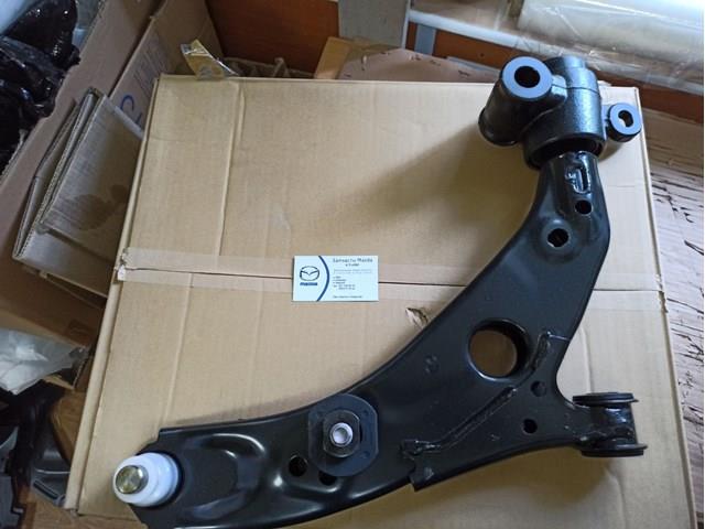 Wahacz zawieszenia przedniego dolny prawy Mazda TC3M34300A