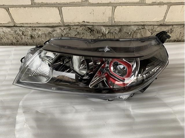 Do koszyka 3532054P50 Suzuki Reflektor lewy