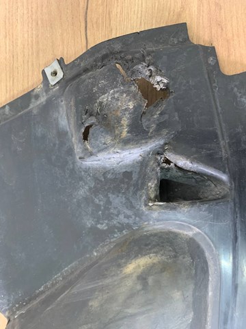 Nakładka ochronna na błotnik przedni 7260739 BMW