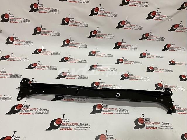 Osłona chłodnicy górna (panel mocowania reflektorów) Nissan/Infiniti 625116RR0A cena, od 123,43 USD