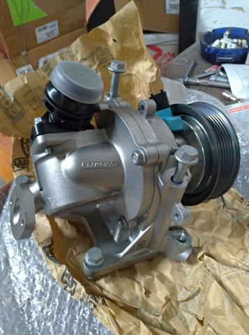 Pompa chłodząca wodna 1334244 Opel