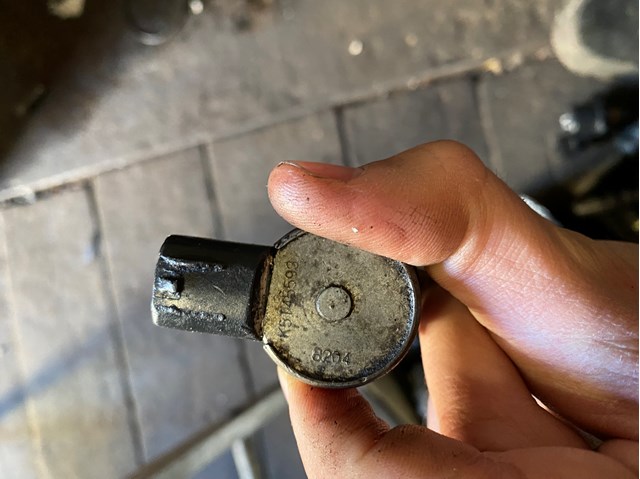 Zawór elektromagnetyczny faz rozrządu HVTC0405 Hotaru