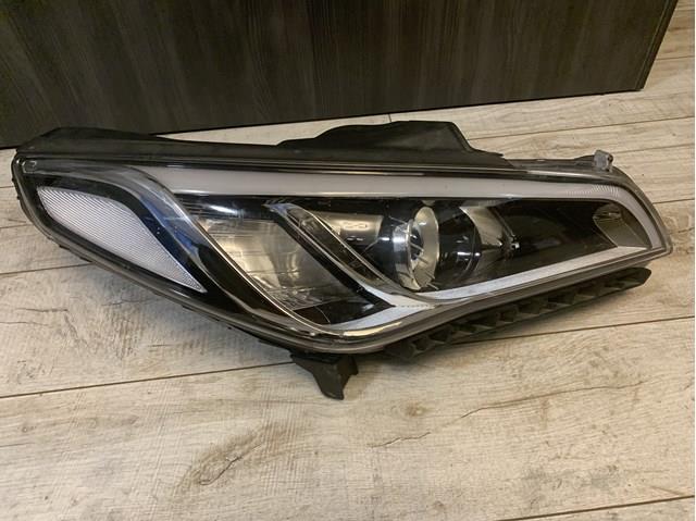 Reflektor prawy Hyundai/Kia 92102C1000 cena, od 221,35 USD