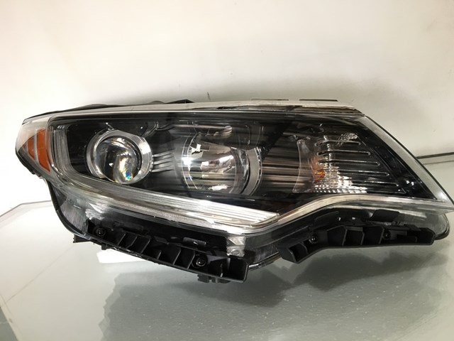 Do koszyka Reflektor prawy KIA Optima IV JF