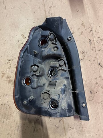 Do koszyka Lampa zespolona tylna prawa Hyundai Terracan  HP