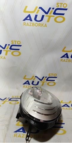 260106220R Renault (RVI) Reflektor prawy