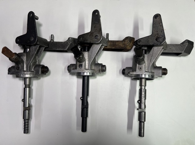  Mechanizm zmiany biegów (cięgno) Volkswagen Transporter 