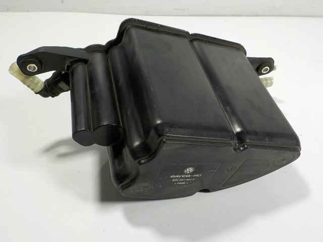 POCHŁANIACZ PAR PALIWA do Volkswagen Phaeton I 3D1, 3D2, 3D3, 3D4, 3D6, 3D7, 3D8, 3D9