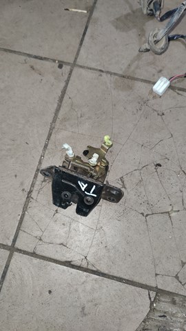 Do koszyka Zamek klapy bagażnika (3/5 drzwi tylnych) Hyundai Terracan  HP