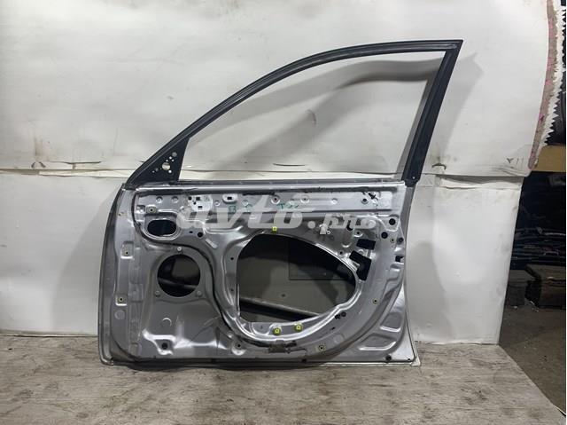 Do koszyka Drzwi przednie prawe Toyota Avensis I T22