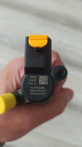 Wtryskiwacz paliwa Opel 4423649 cena, od 11,37 USD