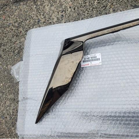 Do koszyka 5314860060 Toyota Ramka reflektora lewego