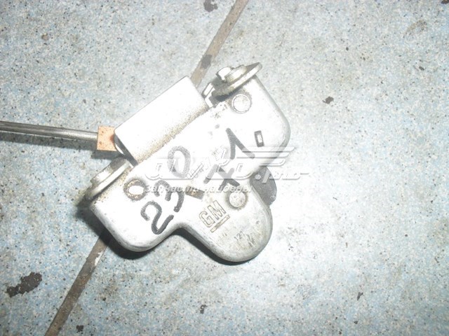 Zamek klapy bagażnika (3/5 drzwi tylnych) do Opel Vectra B 36
