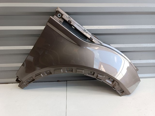Do koszyka LR066922 Land Rover Błotnik przedni prawy