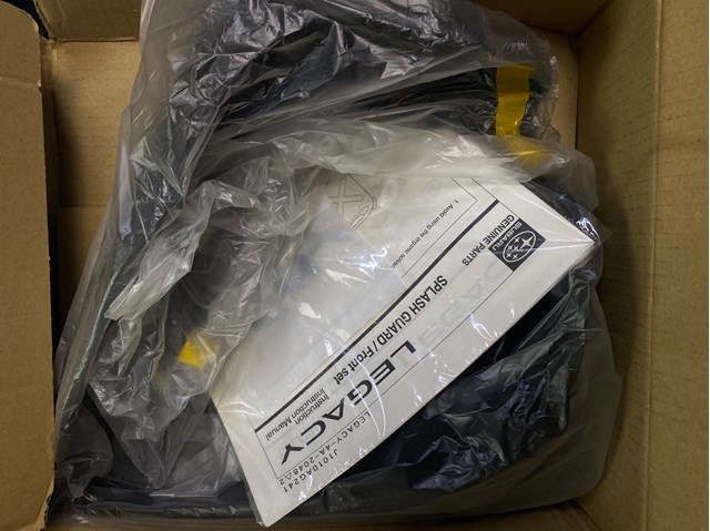 Do koszyka Chlapacze tylne, komplet Subaru Outback III B13, BP