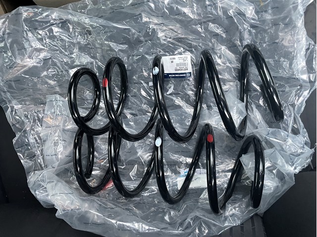  Sprężyna przednia SsangYong Actyon 