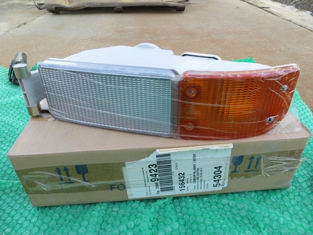 Lampa zespolona (kierunkowskaz) lewa 81253206089 MAN