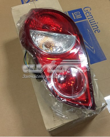 Lampa zespolona tylna lewa General Motors 95214445