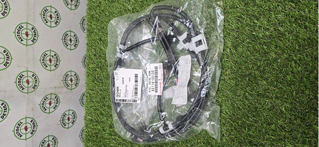 8211433130 Toyota Wiązka przewodów przedziału silnika