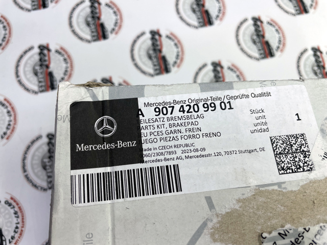 Do koszyka A9074209901 Mercedes Klocki hamulcowe przednie tarczowe