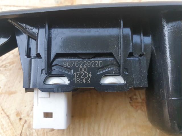 Panel przyciskowy sterowania podnośnikiem szyby tylny prawy Peugeot/Citroen 96762292ZD cena, od 27,24 USD