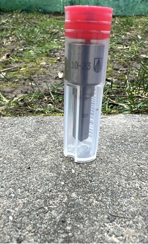 Rozpylacz wtrysku diesla Wuzetem PDLLA140PM0019