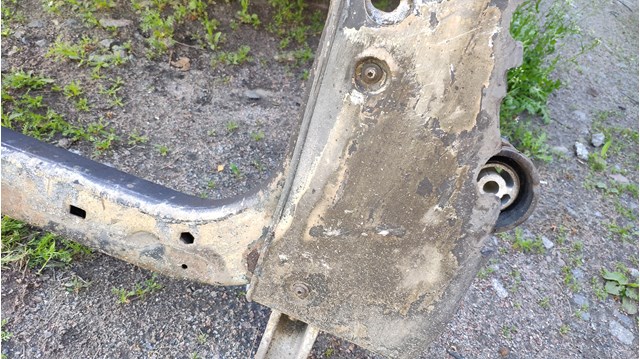 Do koszyka 93173460 Opel Korpus osi przedniej