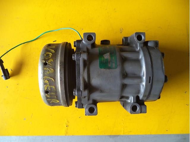 Do koszyka Sprężarka klimatyzacji Chrysler Voyager I ES 