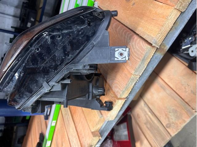 Reflektor lewy VAG 5NB941081C cena, od 298,03 USD