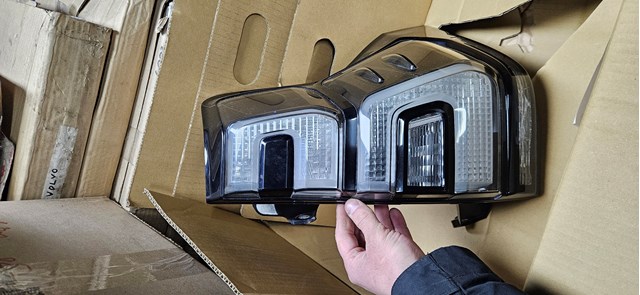 81551WQ010 Toyota Lampa zespolona tylna prawa