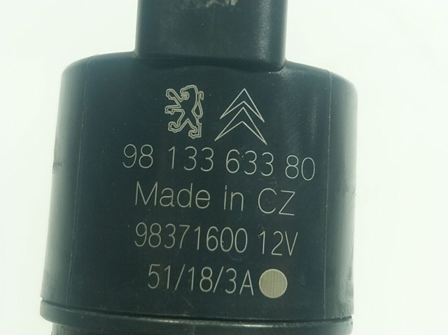 Pompka spryskiwacza szyby przedniej 9813363380 Peugeot/Citroen