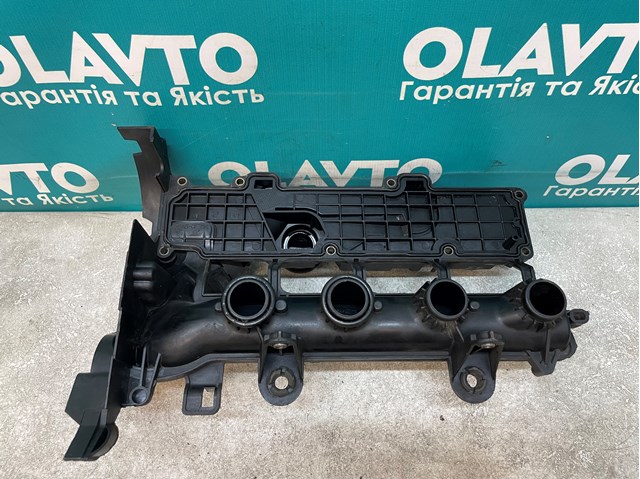 Do koszyka Y40110220A Mazda Pokrywa zaworowa