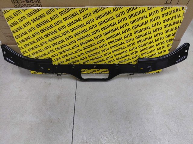 Osłona chłodnicy górna (panel mocowania reflektorów) Mazda TK4853150A cena, od 67,91 USD