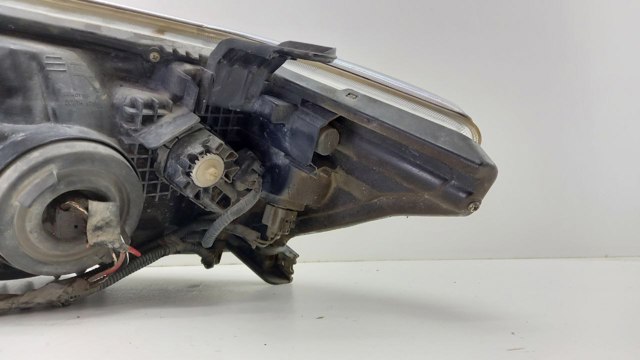 Do koszyka 811100K440 Toyota Reflektor prawy