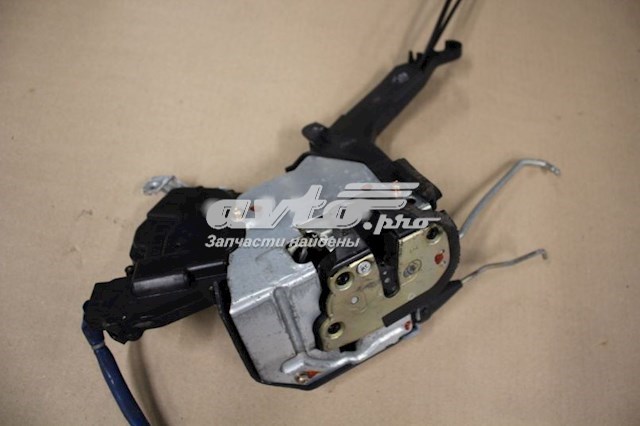 Zamek drzwi przednich prawych Toyota RAV4 II SUV (XA2) (2000 - 2005) cena, od 134,31 USD