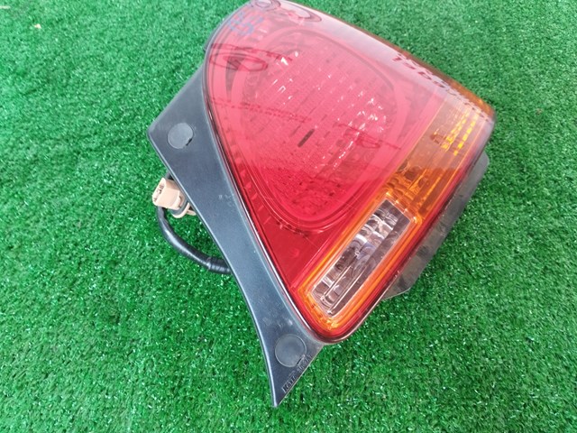 Lampa zespolona tylna prawa Lexus GS sedana (JZS160) (1997 - 2005) cena, od 205,28 USD
