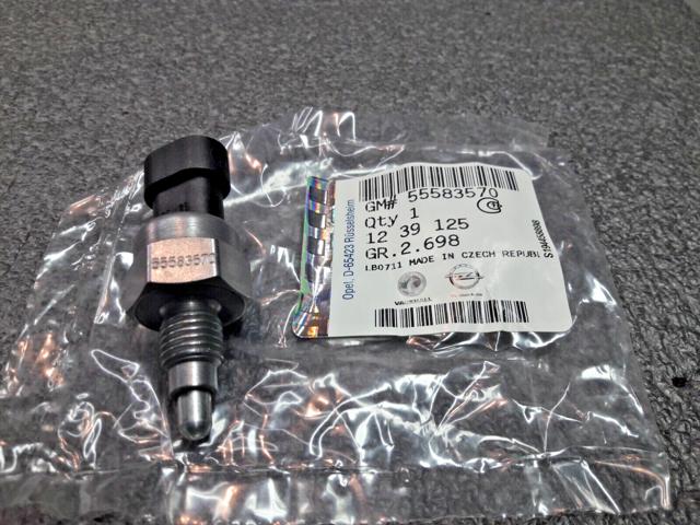 55577819 General Motors Czujnik włączania światła cofania